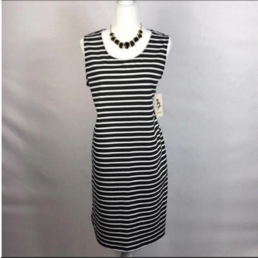 Three Season Striped Maternity Dress Large Women’s Sleeveless New‎